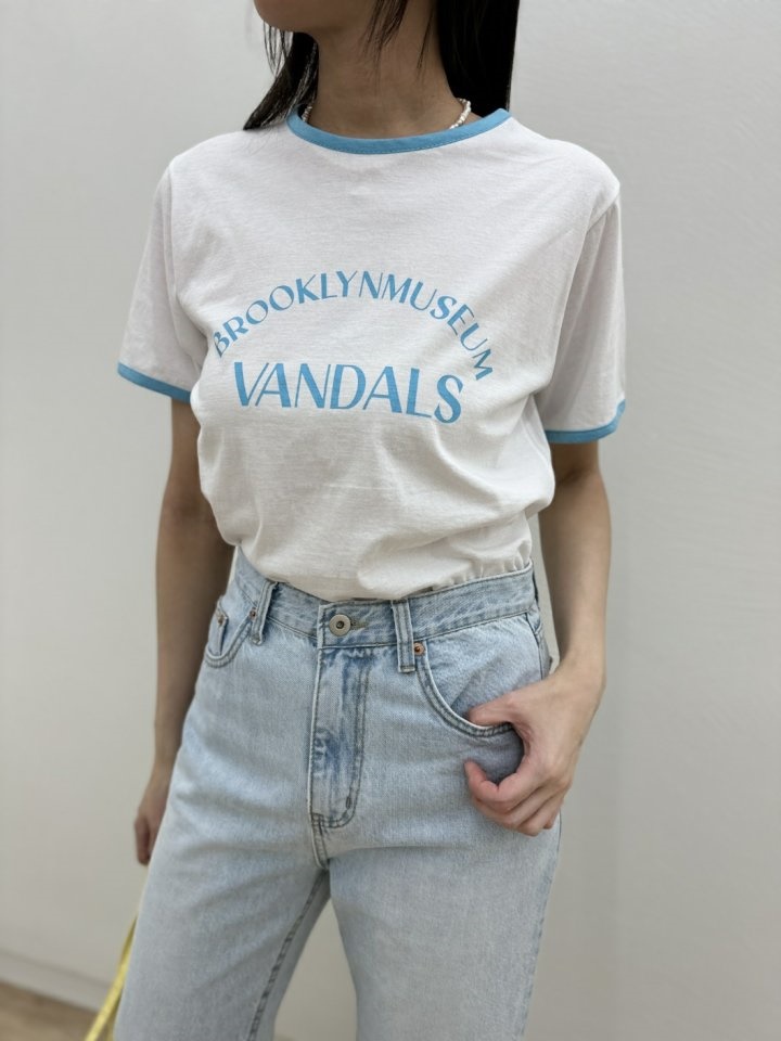 Museum Color Tee
