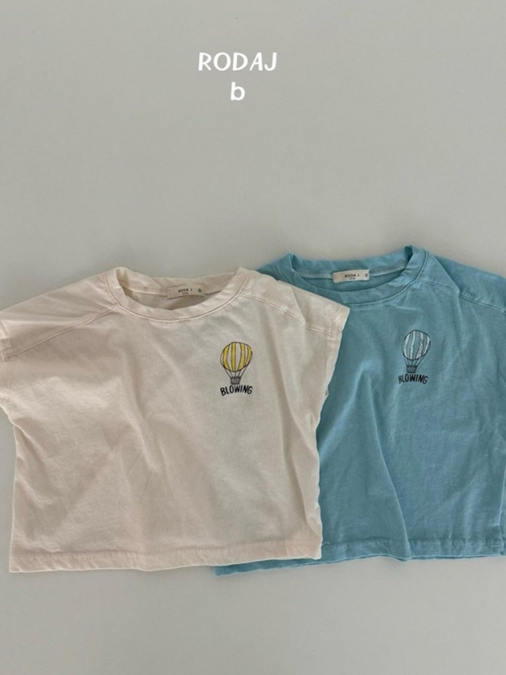 Blowing Tee