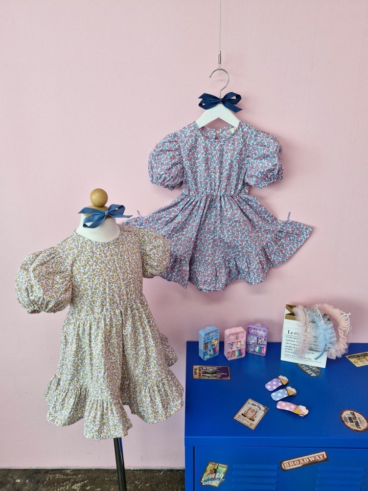 Lona Small Flower One-Piece