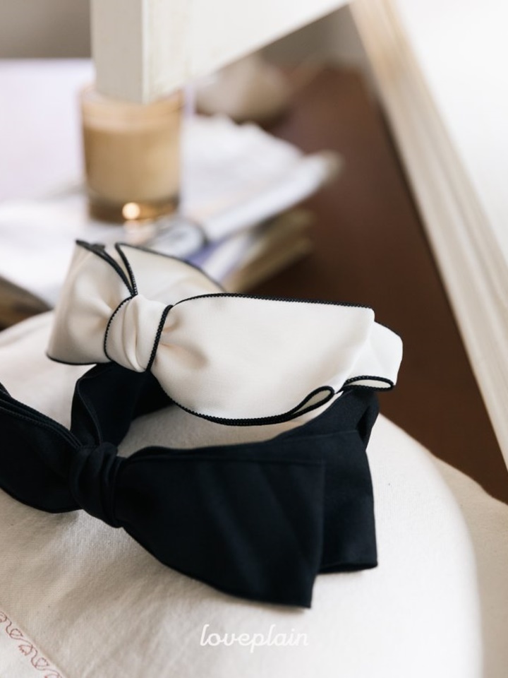 Double Ribbon Hair Band
