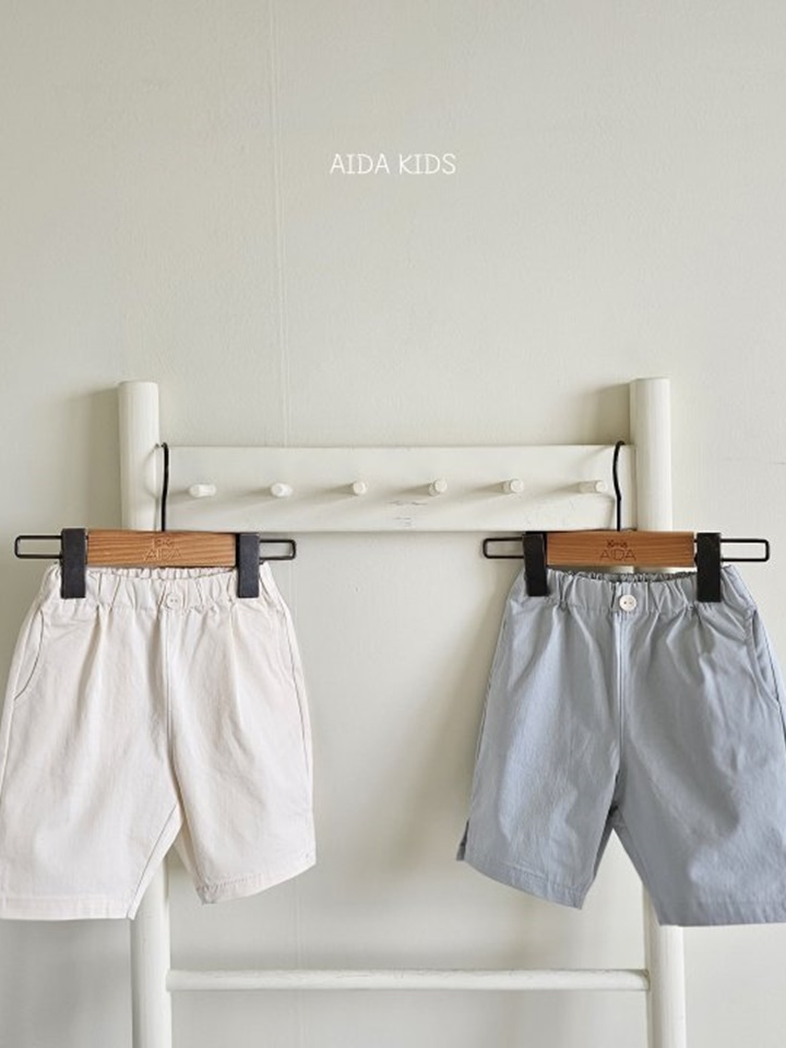 Mid-length shorts