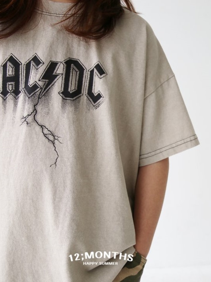 Band Tee With MOM