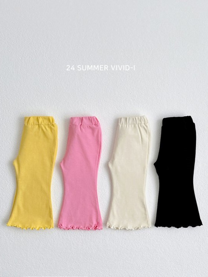 Vivid Wide Cropped Shorts