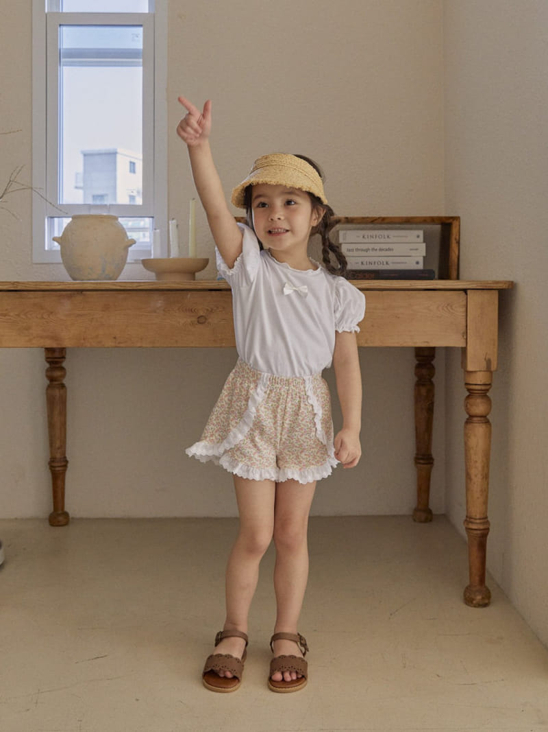 A-Market - Korean Children Fashion - #childrensboutique - Flower Frill Pants - 11