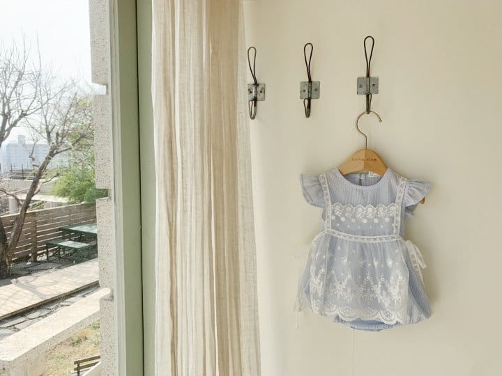 Bebe Nine - Korean Baby Fashion - #babyoninstagram - Lily Frill Body Suit - 2