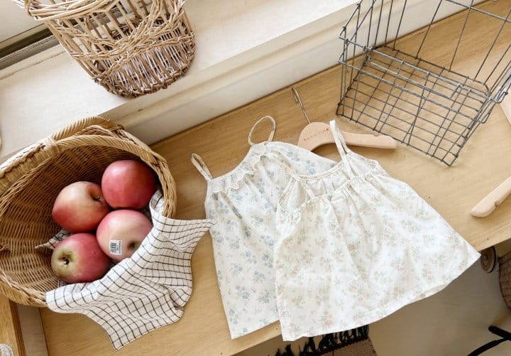 Bebe Nine - Korean Baby Fashion - #babywear - Flot Sleevelss Blouse - 5