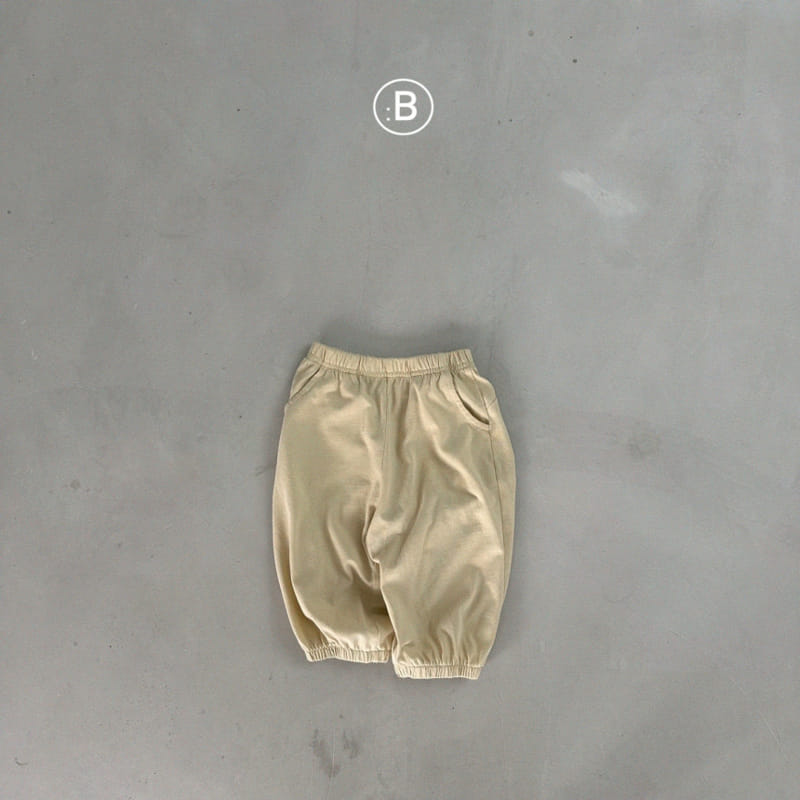 Bella Bambina - Korean Children Fashion - #childofig - Candy Cropped Jogger Pants - 6
