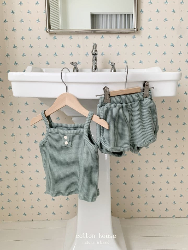 Cotton House - Korean Children Fashion - #designkidswear - Waffle Sleeveless Top Bottom Set - 3