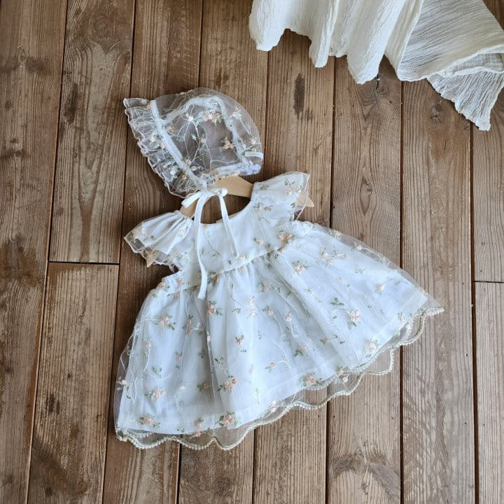 From J - Korean Baby Fashion - #babyboutiqueclothing - Emily Embroidery One-Piece With Bonnet - 4
