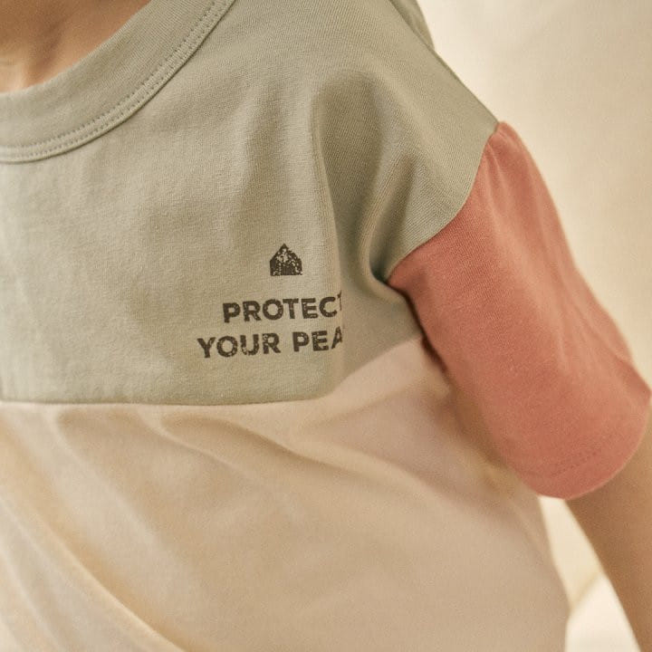 Here I Am - Korean Children Fashion - #kidsshorts - Stone Coloring Tee - 10