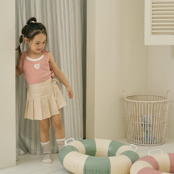 Here I Am - Korean Children Fashion - #kidzfashiontrend - Heart Sleeveless Tee