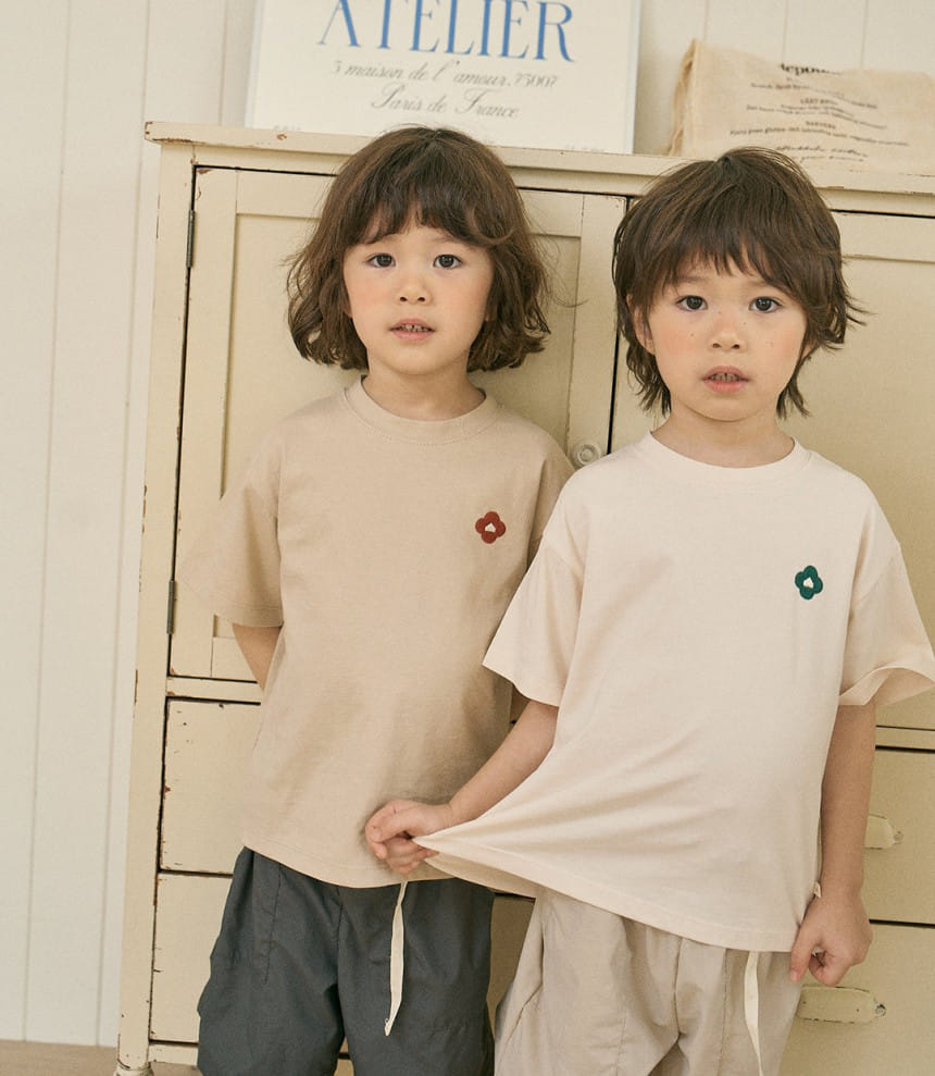 Here I Am - Korean Children Fashion - #littlefashionista - Adult Cleaver Tee - 3