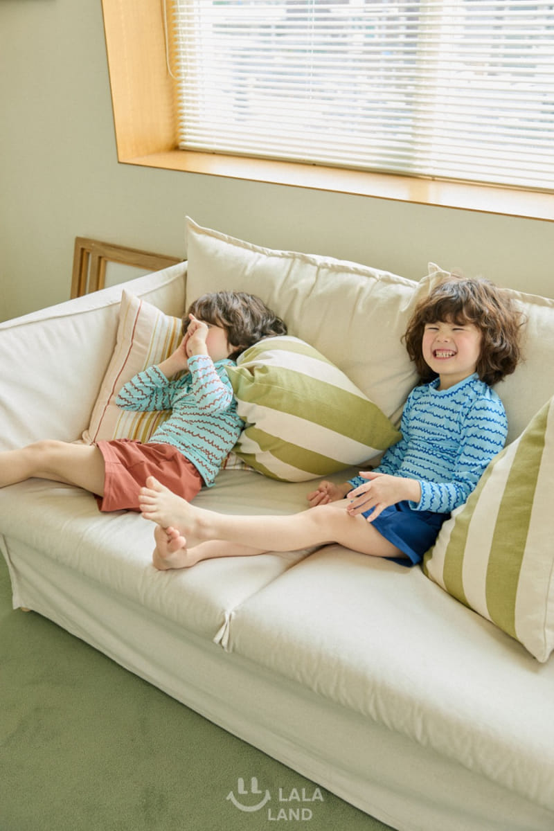 Lalaland - Korean Children Fashion - #Kfashion4kids - The Low Rash Guard - 4