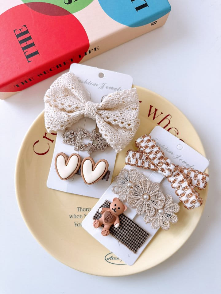 Mins - Korean Children Fashion - #kidzfashiontrend - Knit Bear Hair Pin Set - 2