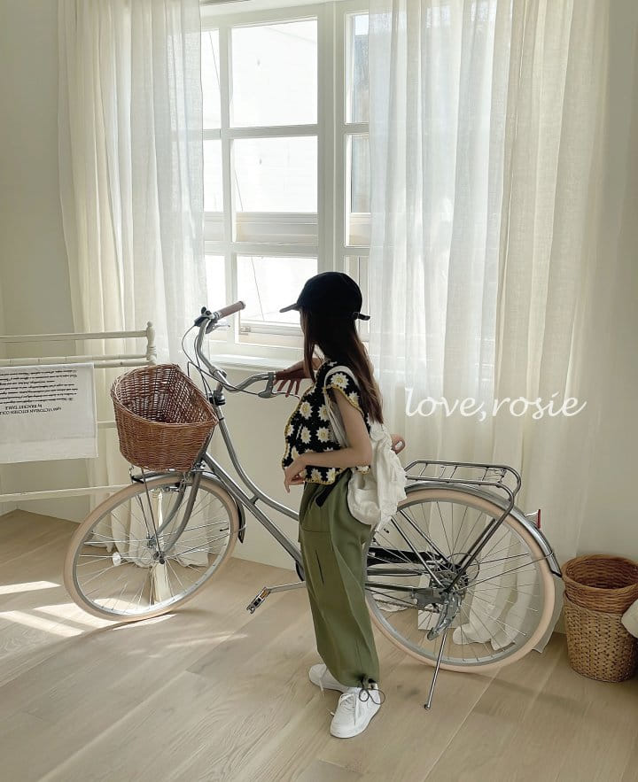 O Wa - Korean Children Fashion - #littlefashionista - Knit Embroidery Vest - 11