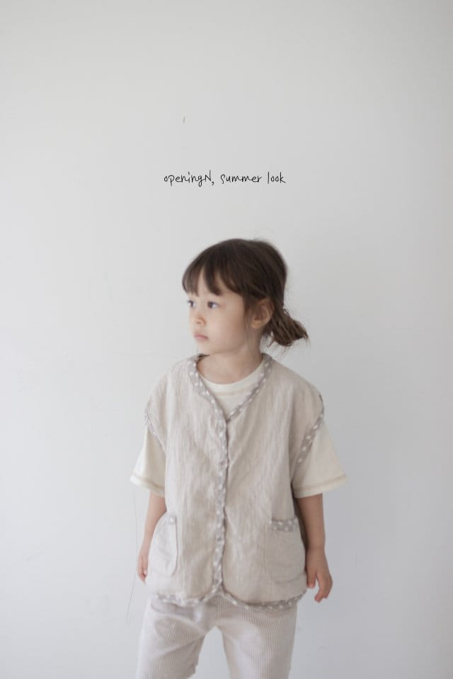 Opening & - Korean Children Fashion - #prettylittlegirls - Dot Vest - 4