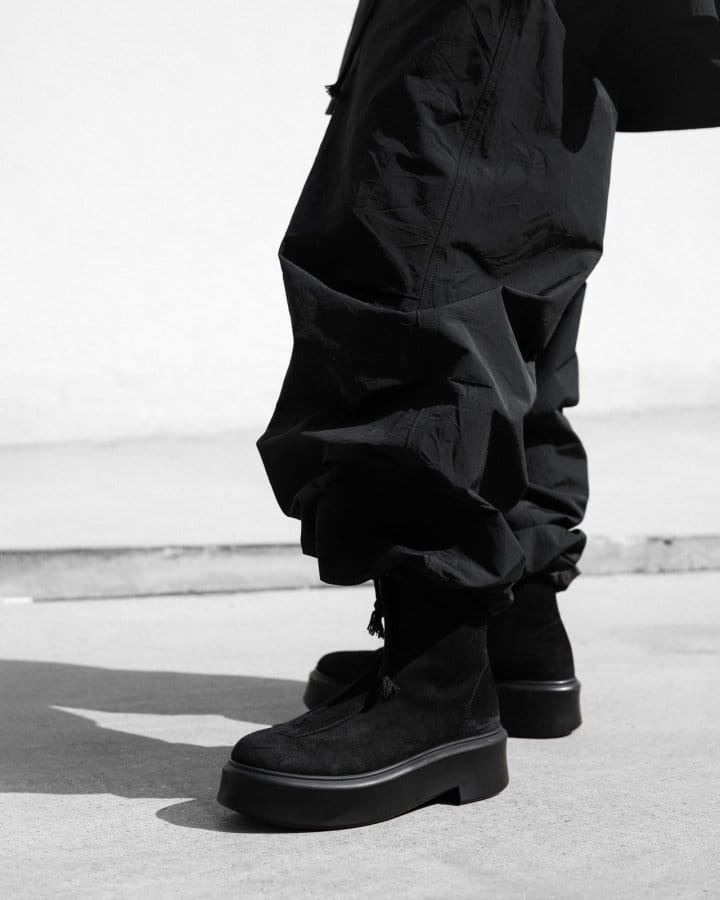 Paper Moon - Korean Women Fashion - #momslook - Wrinkle C Fabric Oversized Drawstring  Trousers - 5