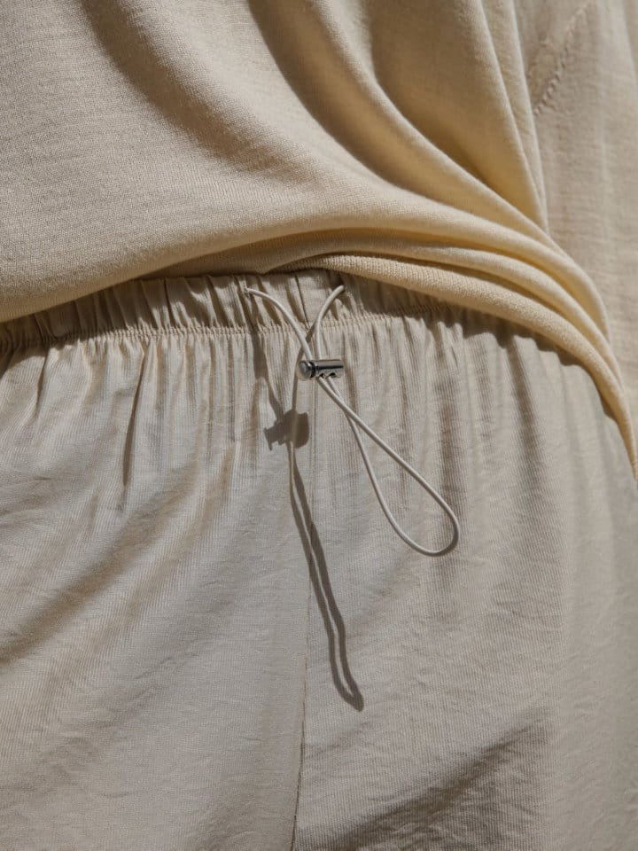 Paper Moon - Korean Women Fashion - #womensfashion - Banded Cozy Wide Trousers - 4