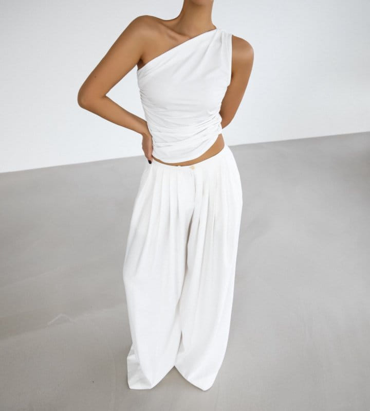 Paper Moon - Korean Women Fashion - #momslook - Bamboo Pleated Pin Tuck Wide Trousers - 4