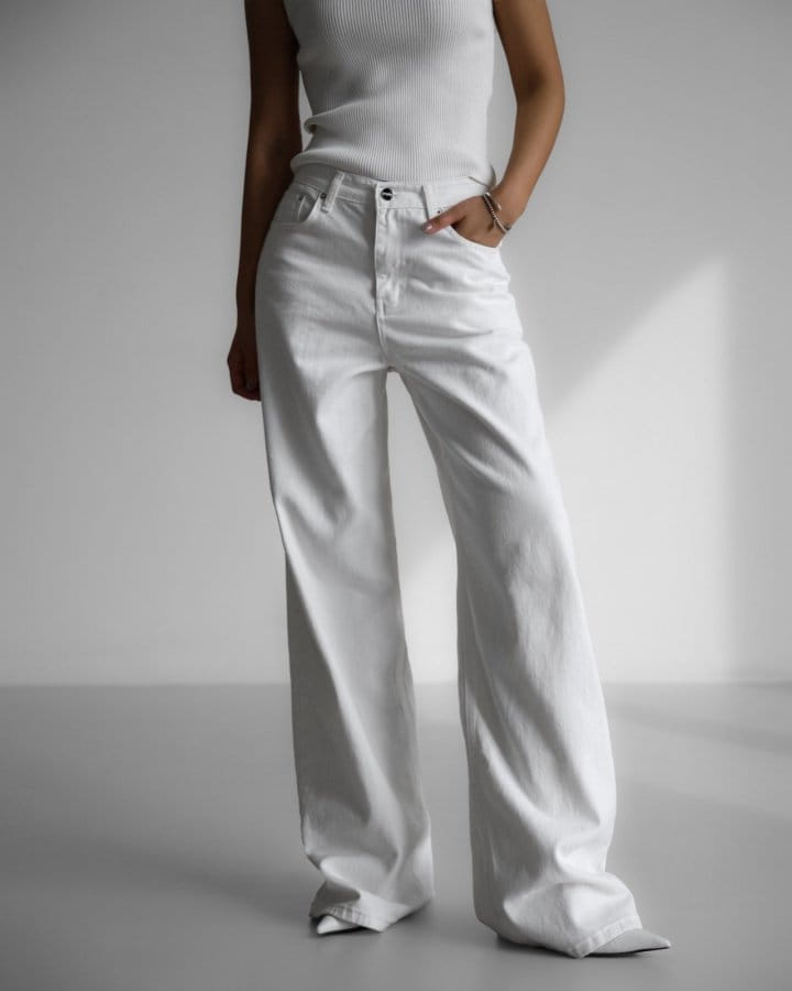 Paper Moon - Korean Women Fashion - #womensfashion - High Rise Wide Leg White Denim Pants - 7
