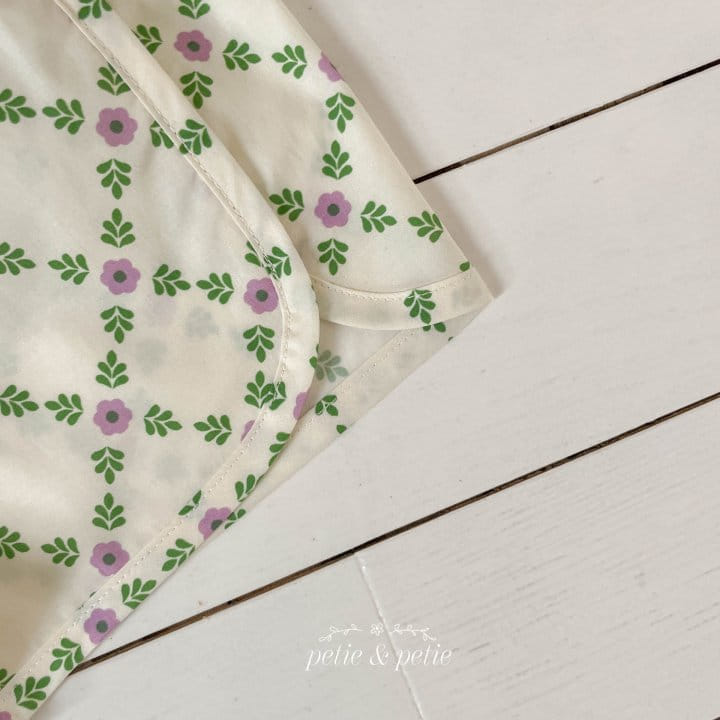 Petit & Petit - Korean Children Fashion - #kidsstore - Flower Piping Pants - 10