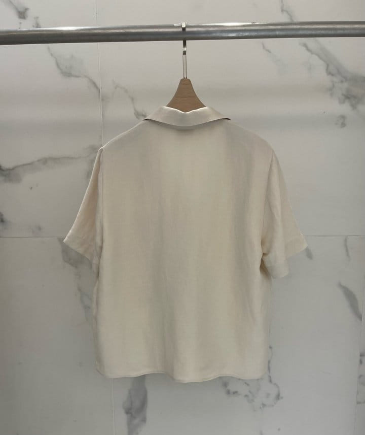 Plushong - Korean Women Fashion - #momslook - L Short Sleeve Pocket Shirt - 8