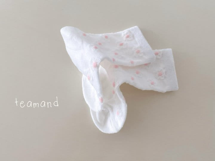Teamand - Korean Children Fashion - #prettylittlegirls - Punching Daisy Socks Set With Adult - 4