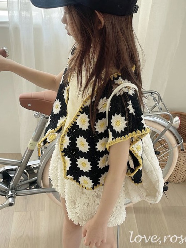 Knitting Embroidery Vest