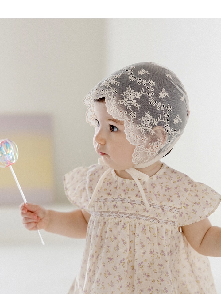 Elf Lace Bonnet
