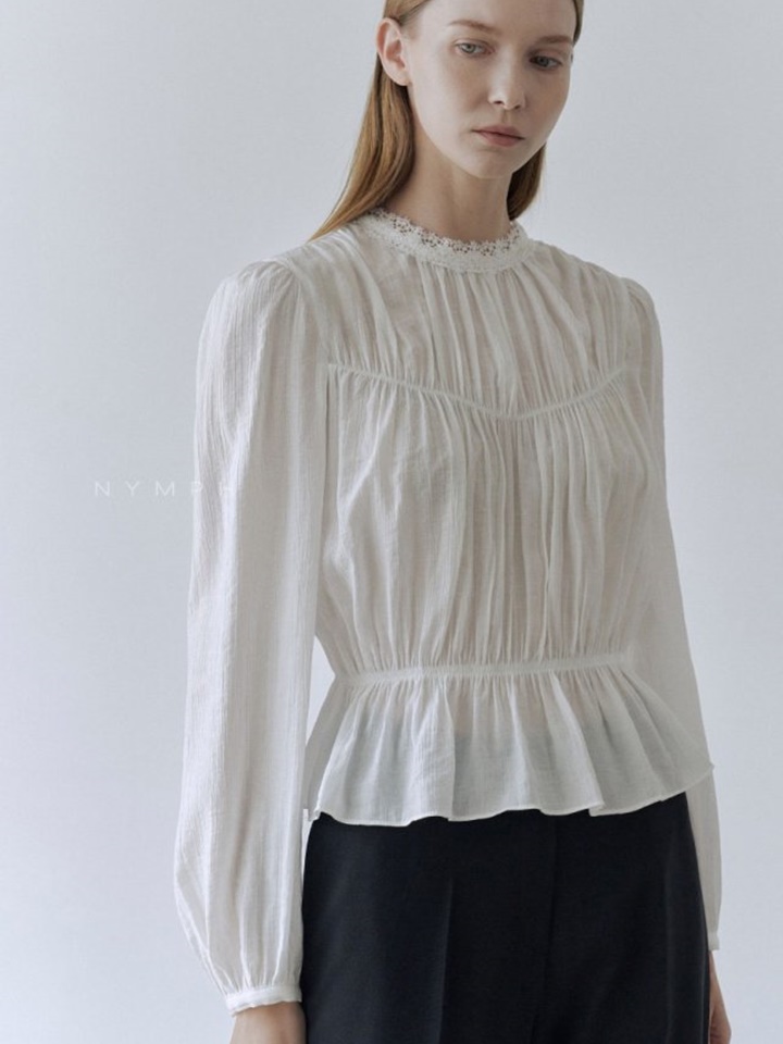 Low Blouse