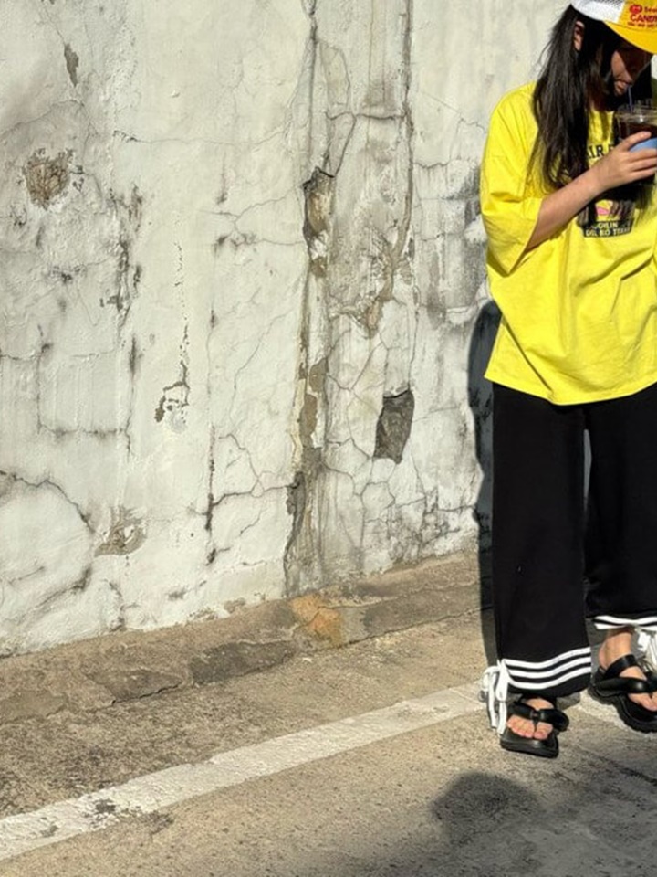Horizontal Line Pants With Mom