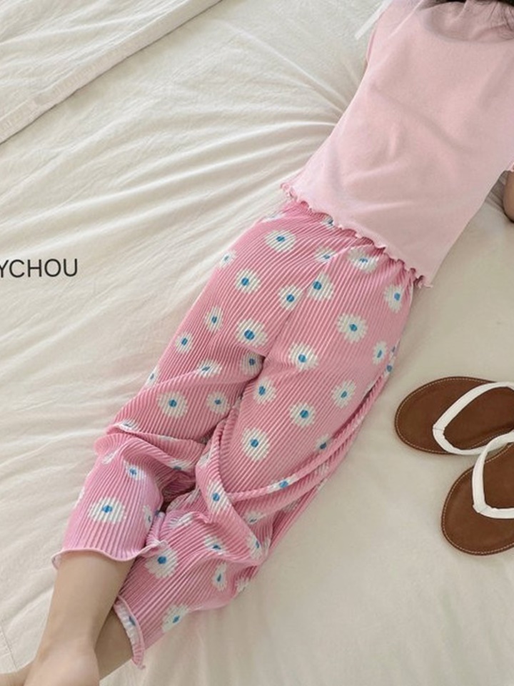 Flower Pleats Pants