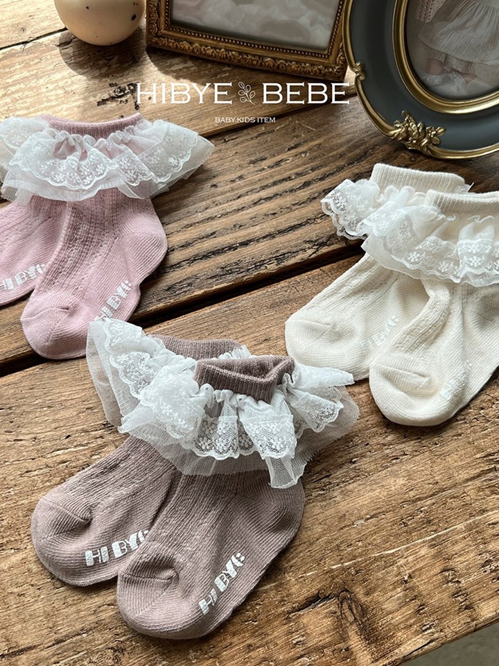 Lace Socks Set