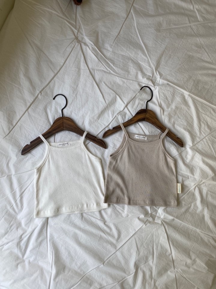 Heart String Sleevless Tee