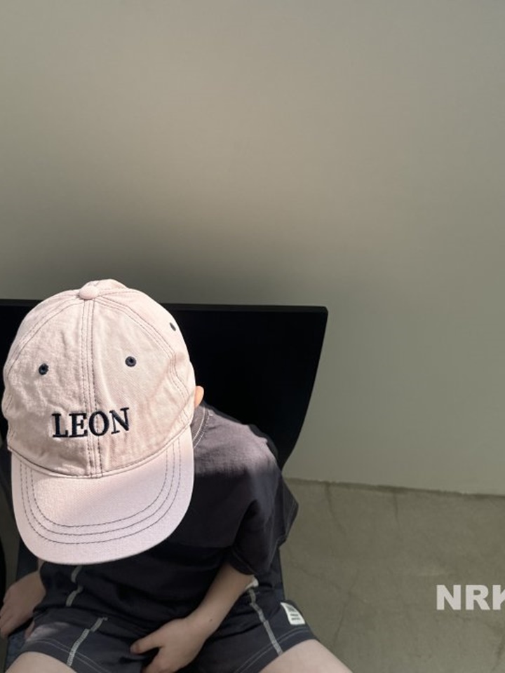 Leon Cap