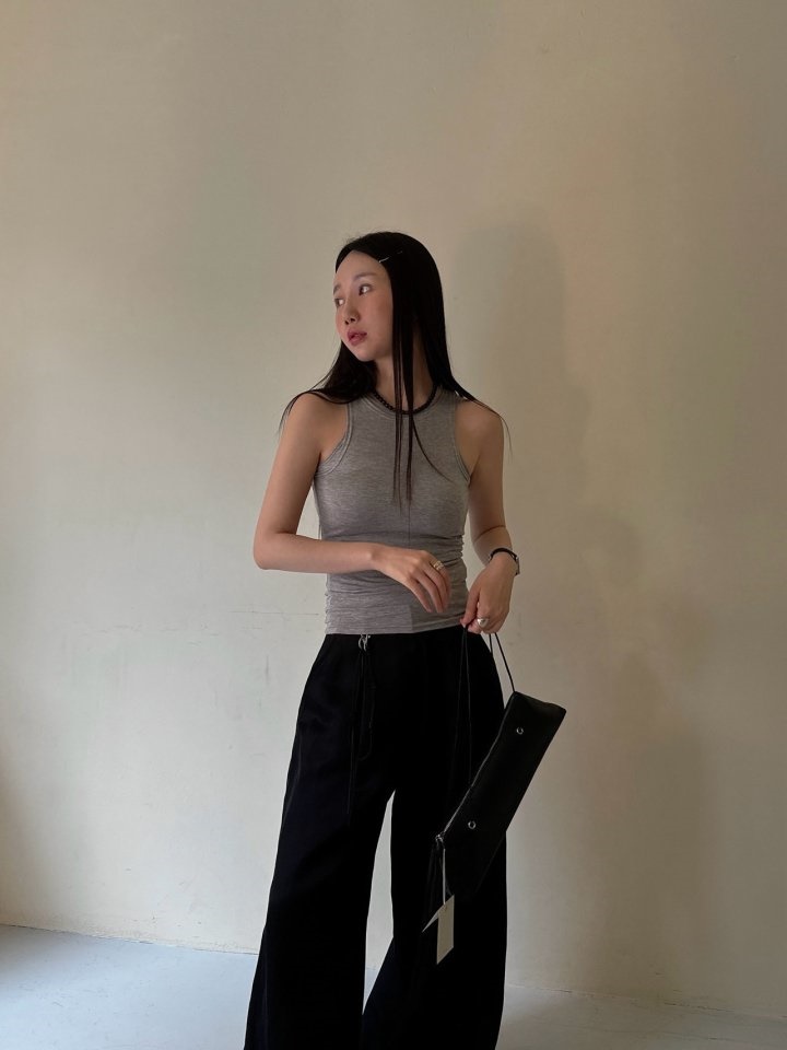 Contour Sleeveless Tee