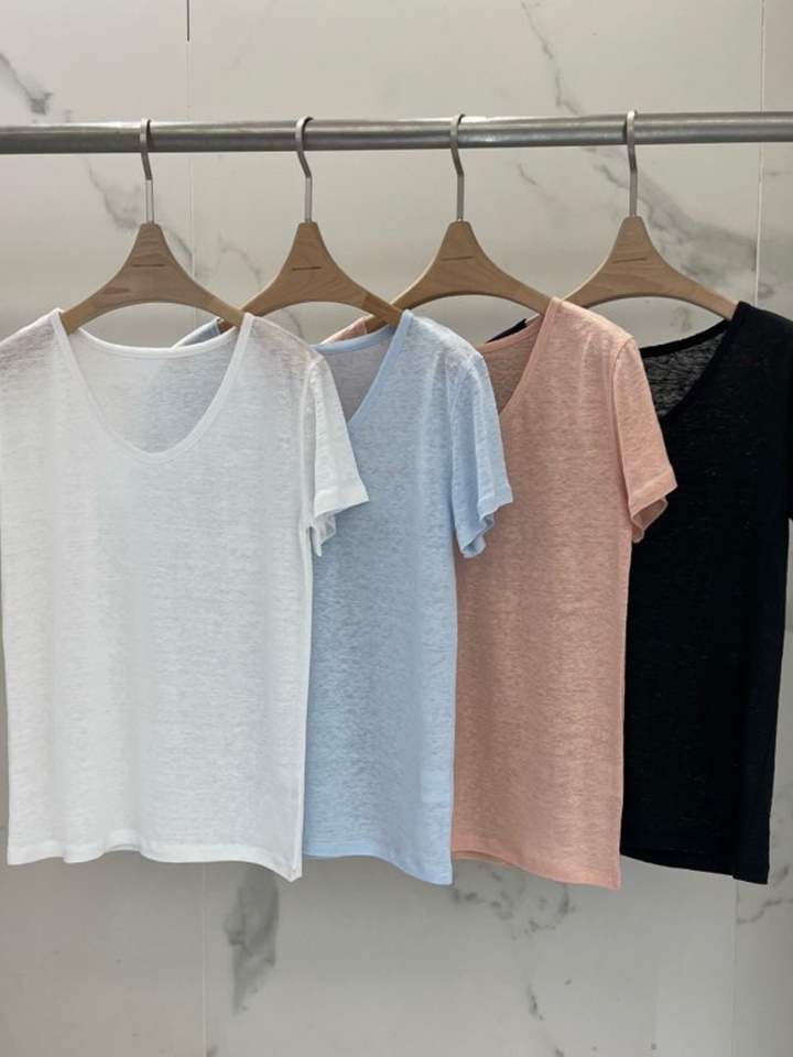 C L Short Sleeve Tee