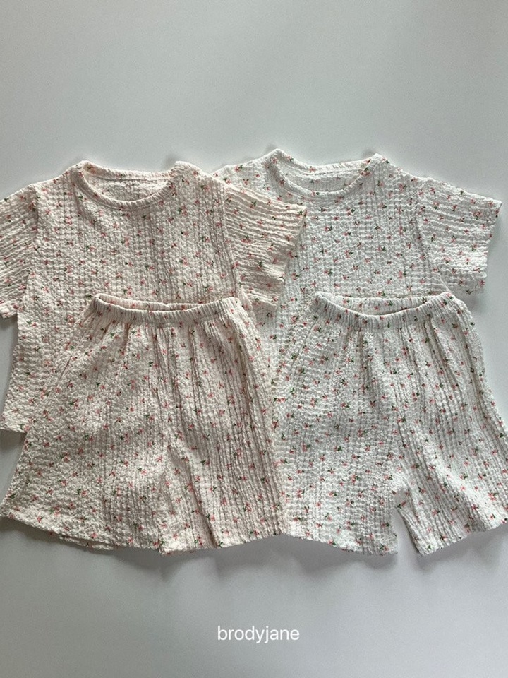 Sacura Top Bottom Set