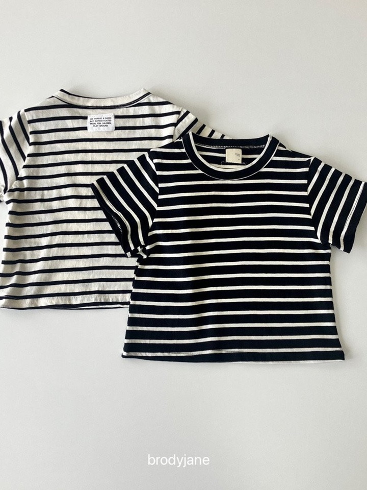 Middle ST Short Sleeve Tee