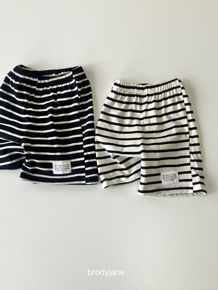 Middle ST Shorts
