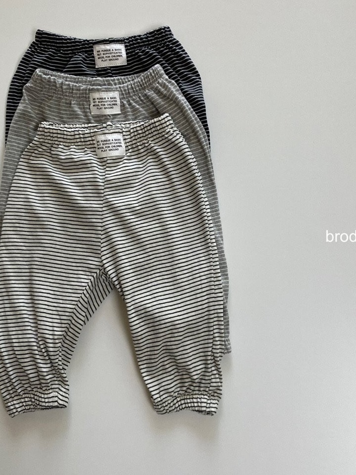 Small ST Jogger Pants