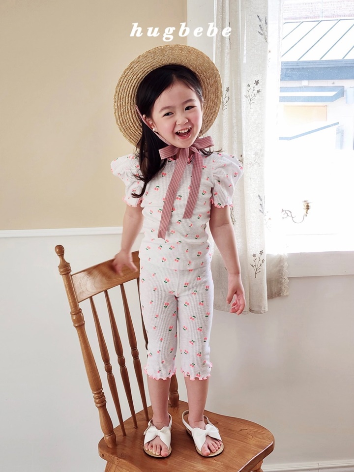 Cherry Day Cropped Pants