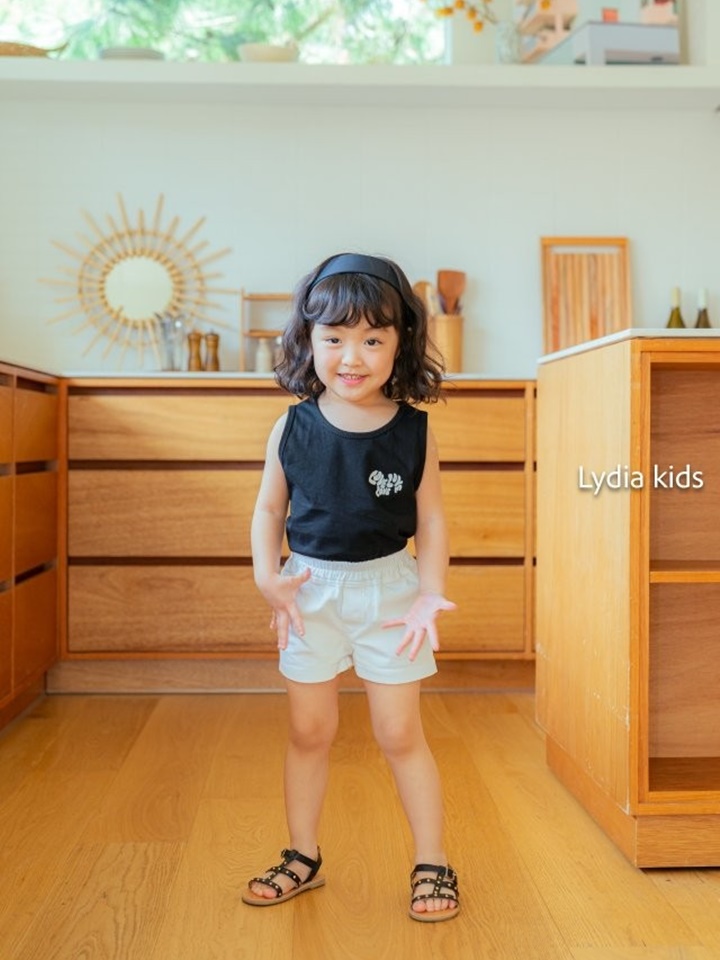 Dongle Shorts