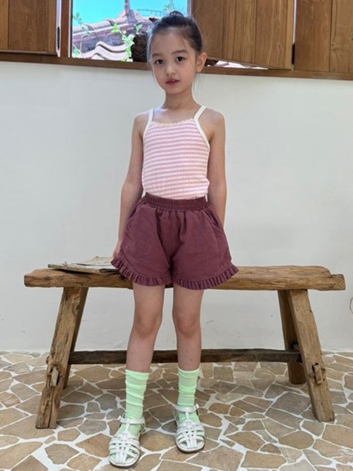 L Frill Shorts