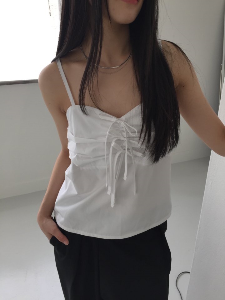 Ribbon Sleveless Back Slit Blouse