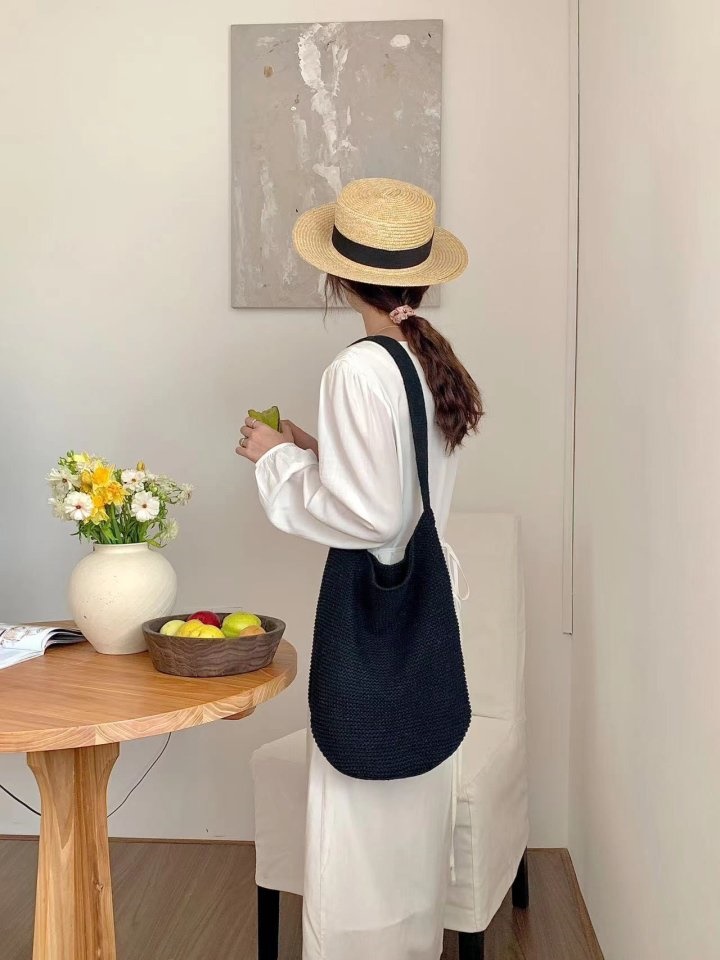 Summer Knit Shoulder Bag