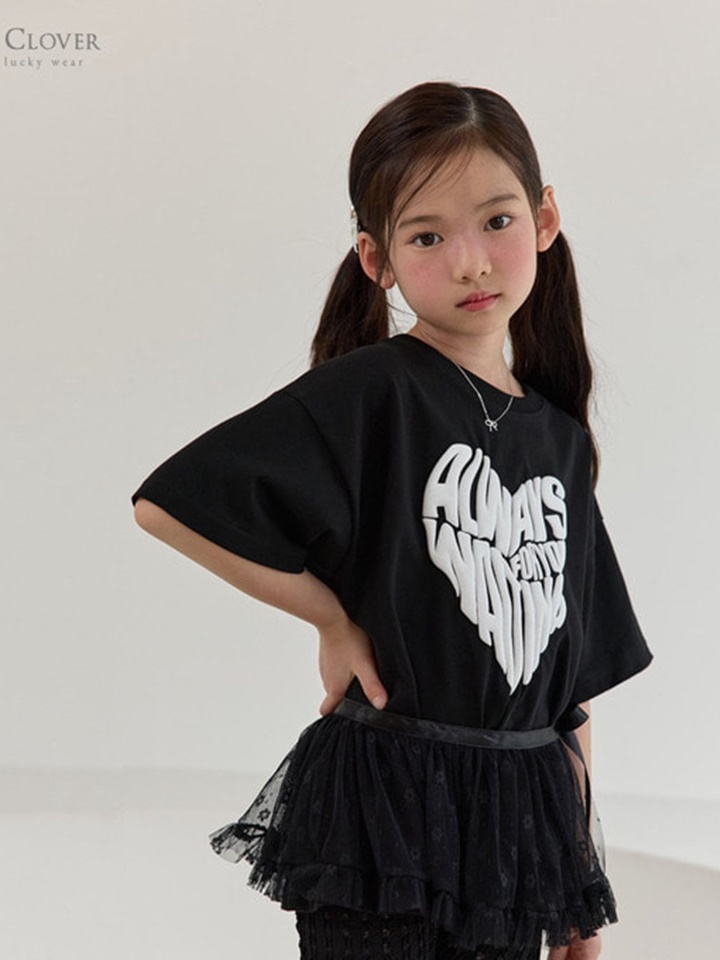 Lettering Heart Tee