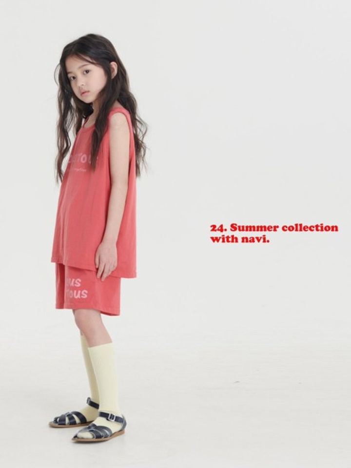 Nus Sleeveless Tee