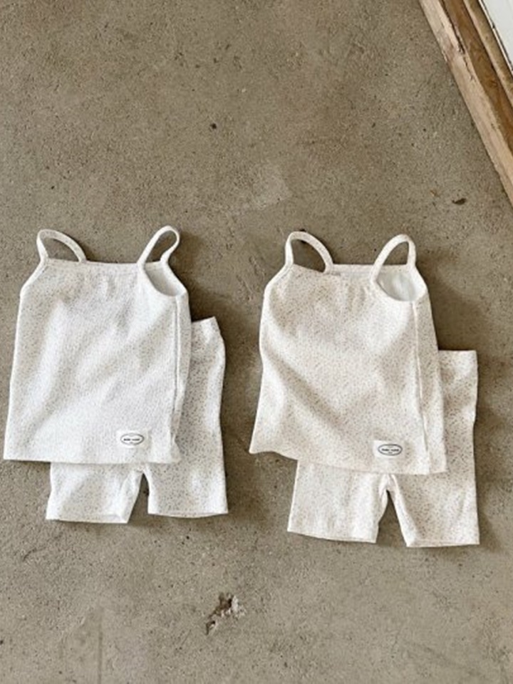 Baby Daisy Top Bottom Set