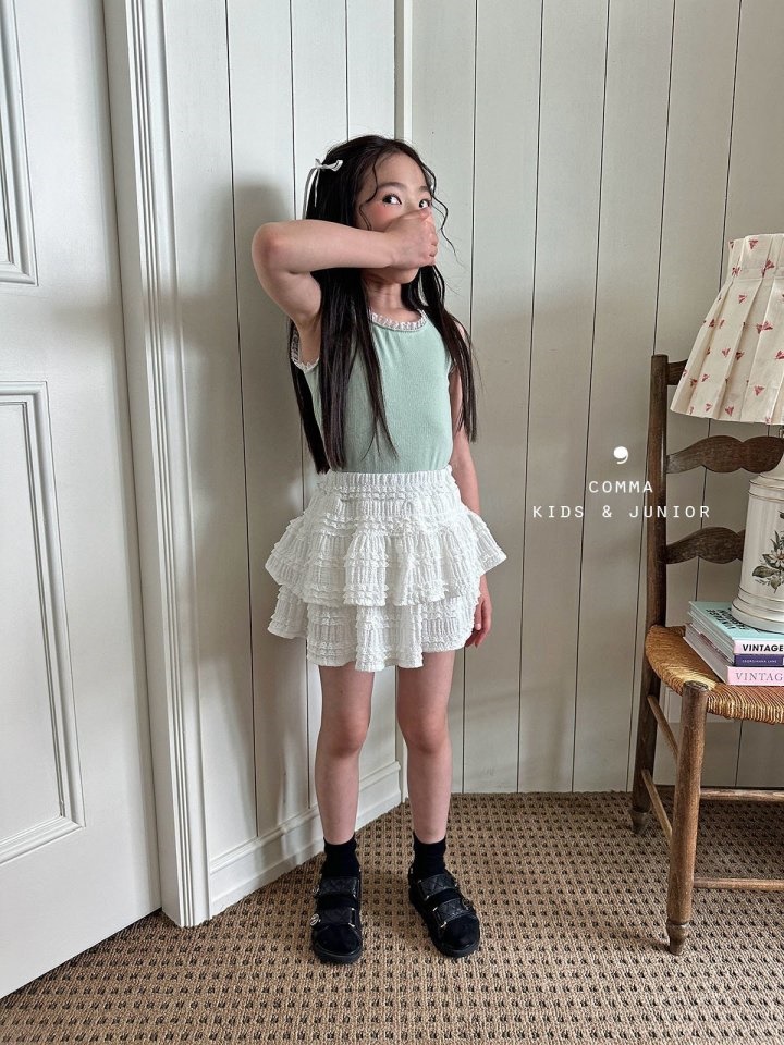 Lace Sleeveless Tee
